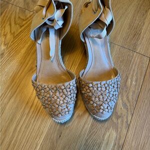 NEW - SCHUTZ Tan Woven Wedges